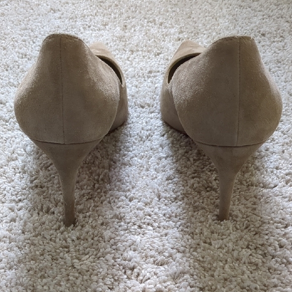 Christian Louboutin Tan Suede Pumps - NWOT Size 36.5 - Picture 3 of 8